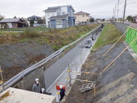 今年の水路は断面が大きいです！